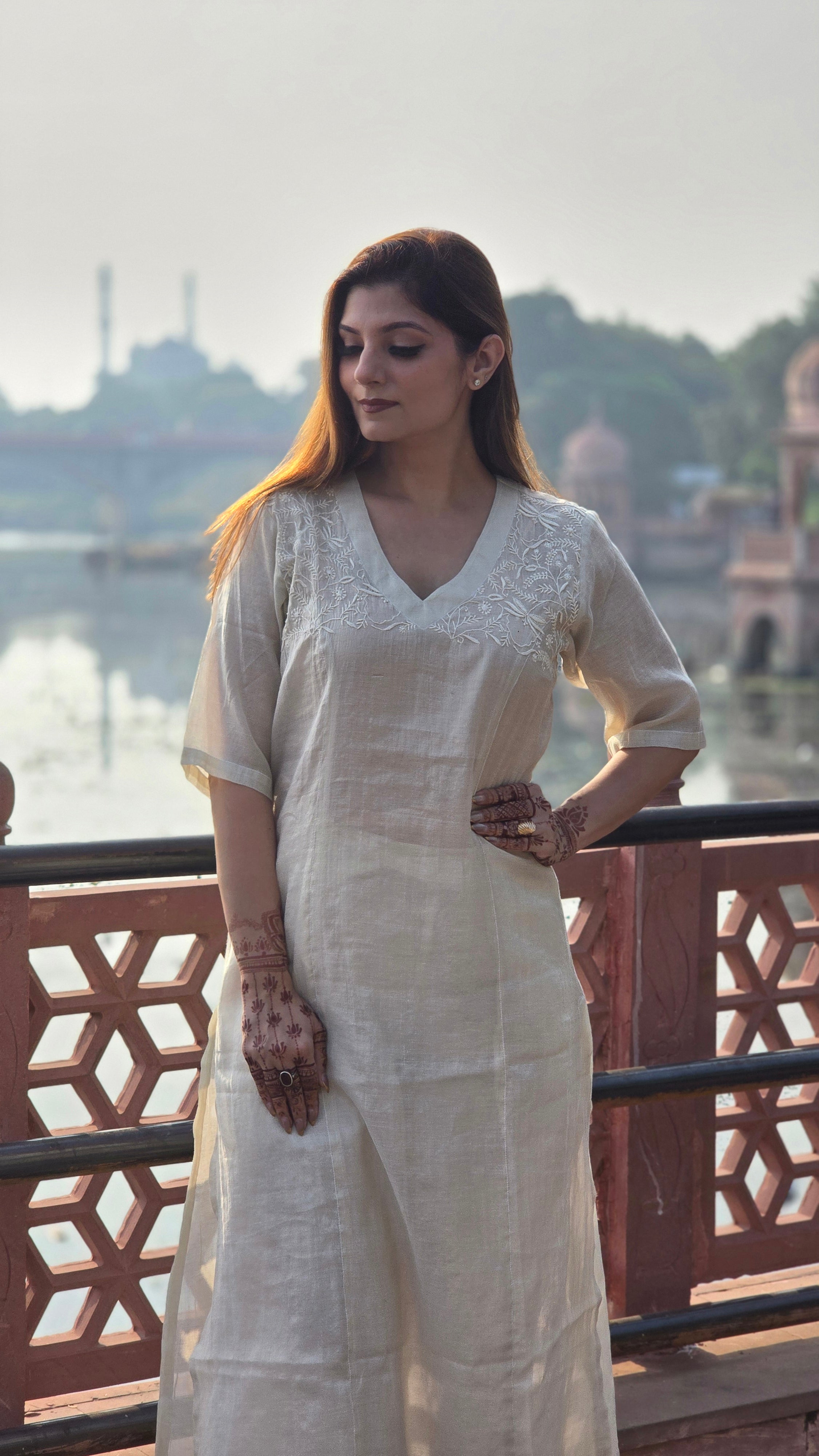 Beige Chikankari Kurta thumbnail 2